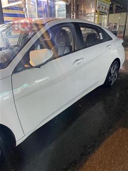 هیوندای ئەلەنترا